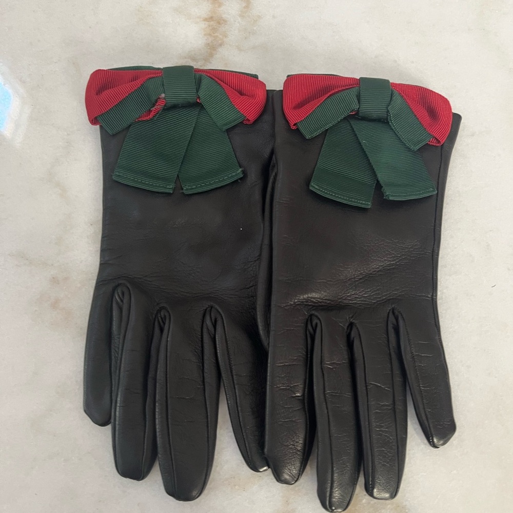Gucci Black Leather Gloves with Red and Green Bows